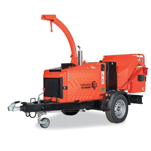 Timberwolf 8" Towed Hybrid Chipper