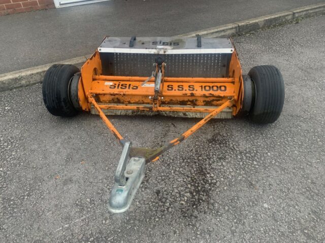 Sissis S.S.S. 1000 Trailed Sweeper