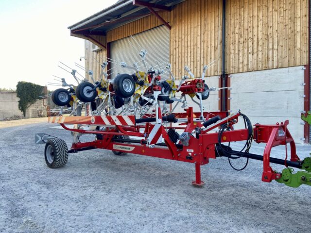 NEW Pottinger HIT 13120 Tedder For Sale