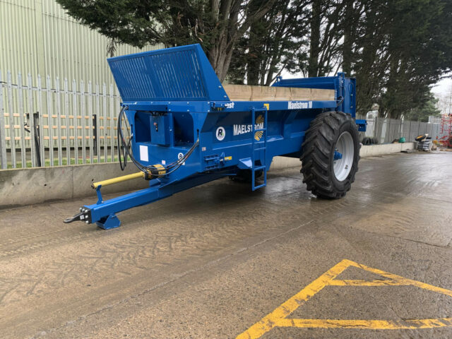 NEW West Maelstrom M10 Rear Discharge Muck Spreader For Sale