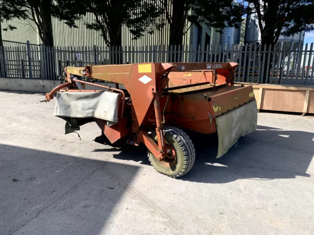 USED Kuhn FC300G Trailed Mower Conditioner For Sale