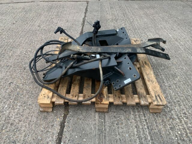 USED MX Loader Brackets to suit Boomer 45/50 For Sale