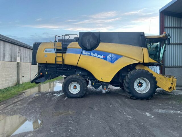 USED New Holland CX8070 Combine Harvester For Sale