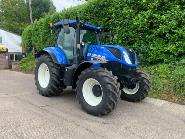 USED New Holland T7.225 Tractor For Sale