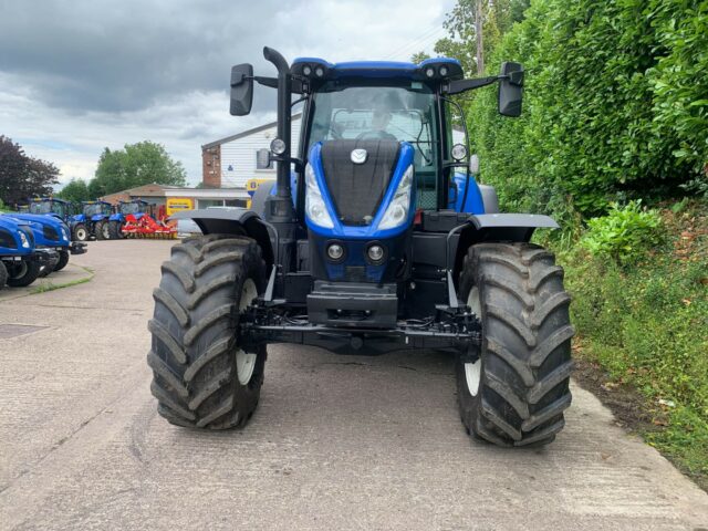 USED New Holland T7.225 Tractor For Sale