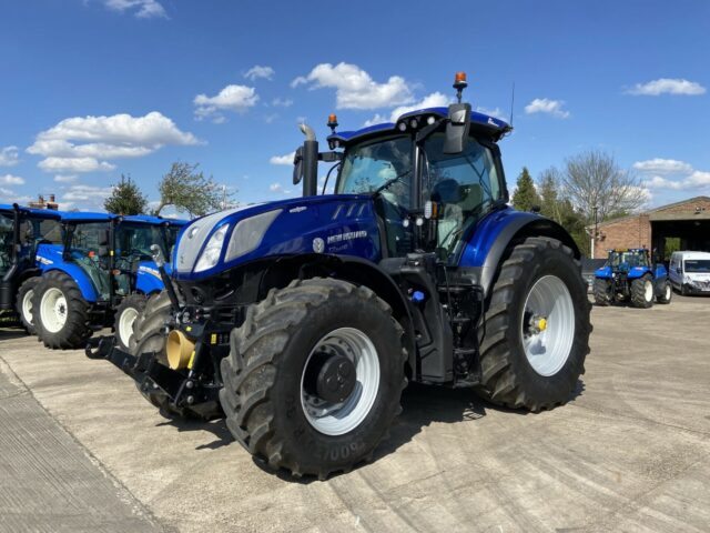 USED New Holland T7.315 HD Tractor For Sale