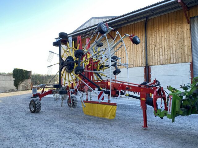 EX DEMO Pottinger TOP 962C Twin Rotor Rake For Sale