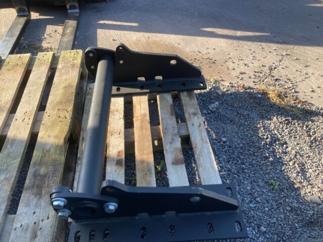 MANITOU BOLT ON BRACKETS