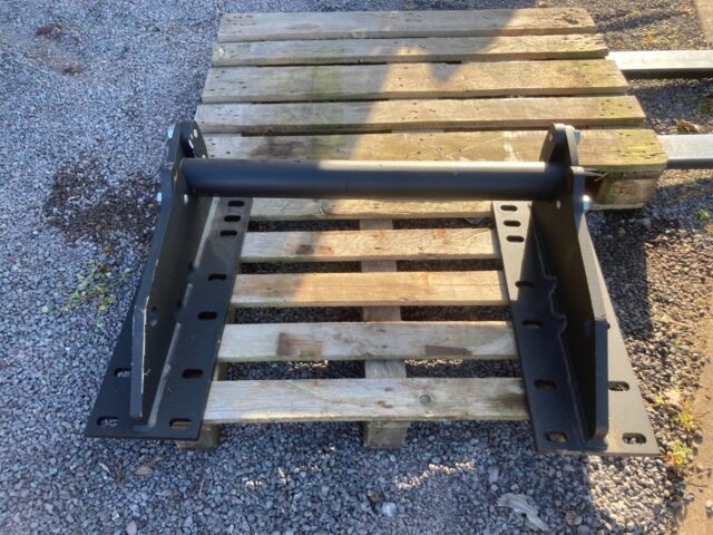 MANITOU BOLT ON BRACKETS
