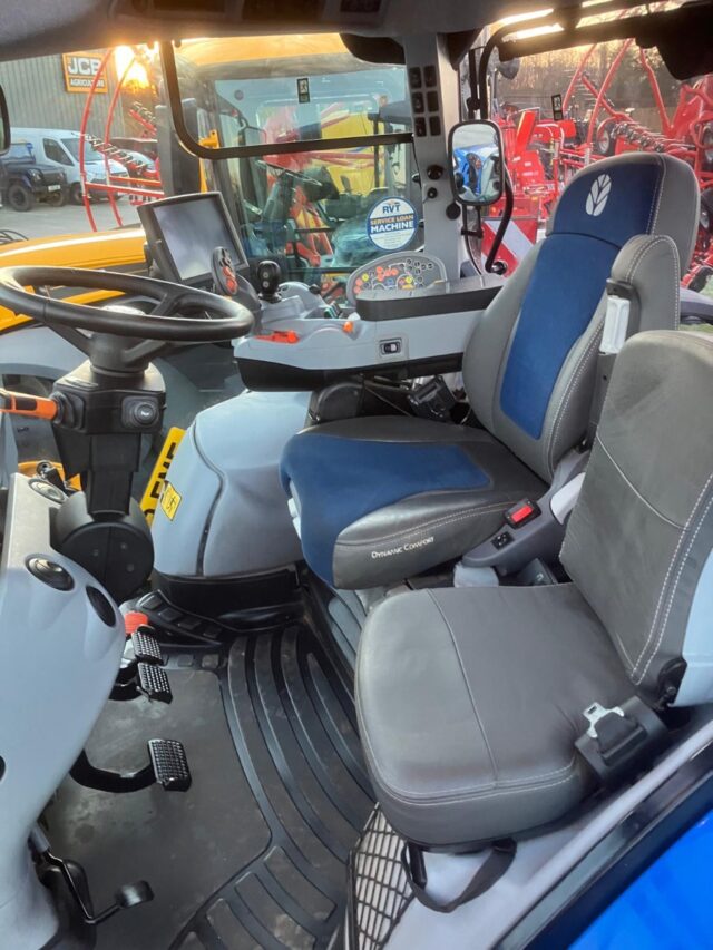 New Holland T7.245 Auto Command Ex Demo *0% Finance Available*