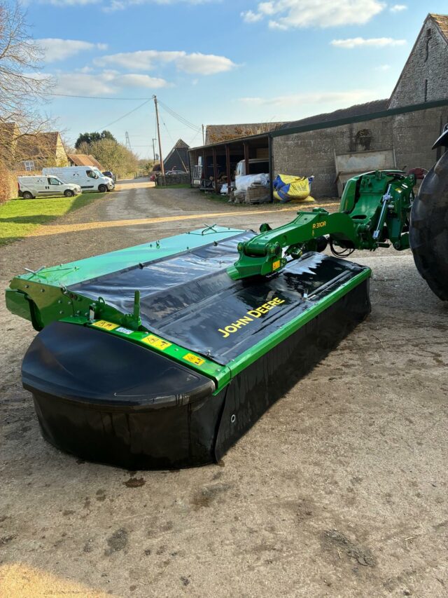 2023 J D R310R 3.1m Mower Conditioner