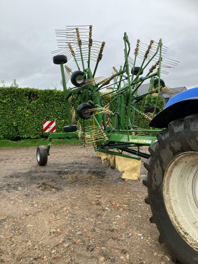 2014 Krone Swadro 800-26 8m Rake