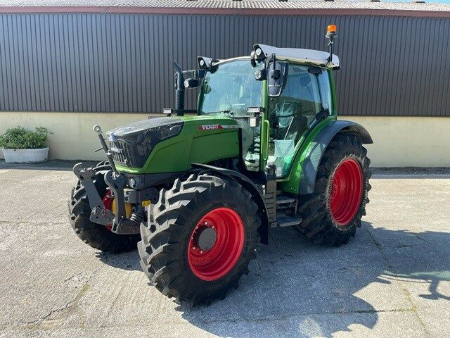 FE000201 FENDT 211S VARIO GEN3 TRACTOR