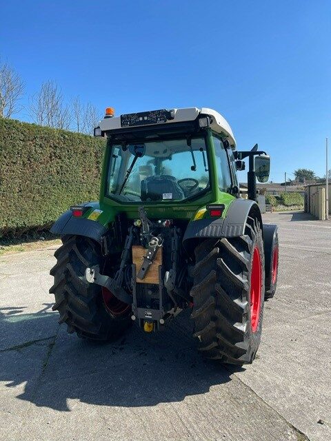 FE000201 FENDT 211S VARIO GEN3 TRACTOR