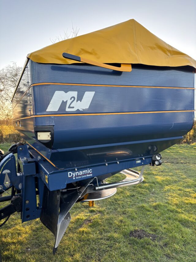 Krm m2w fertiliser spinner