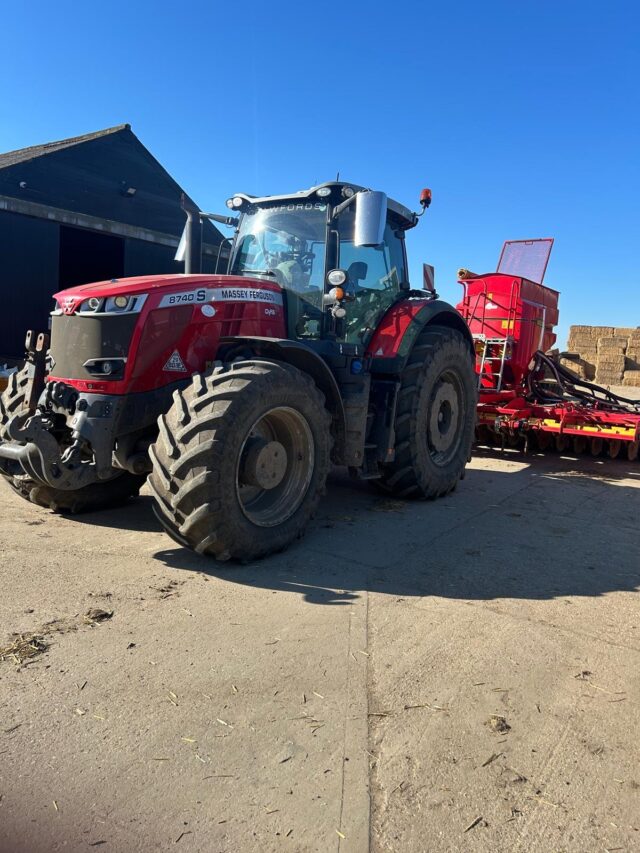 Massey Ferguson 8740s