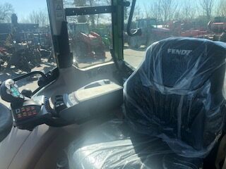 FE851345 FENDT 211S VARIO GEN3 TRACTOR
