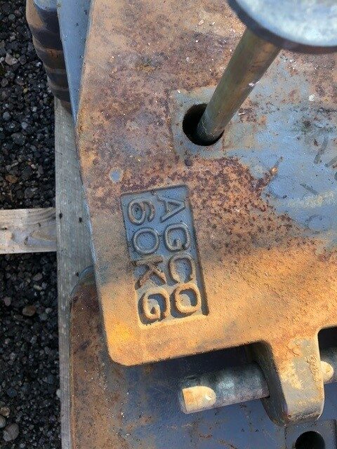ID000017 MF 12 X 50KG & 1 X 60KG WEIGHTS