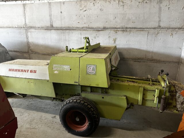 Claas markant 65