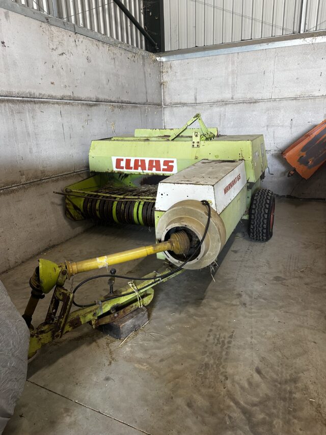 Claas markant 65