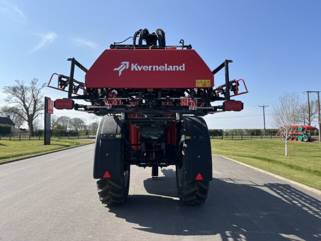 Kverneland T4 Trailed Sprayer