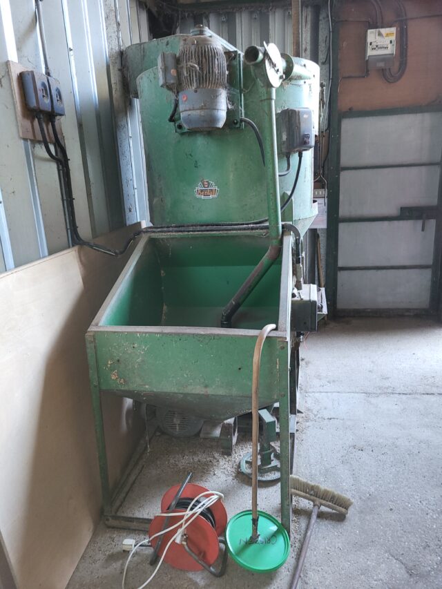 Bentall 1/2 tonne mill and mixer