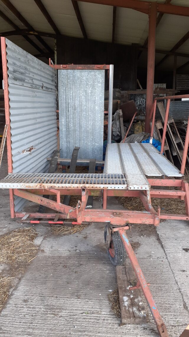 Complete small bale system