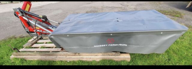 Massey Ferguson  DM205 mower