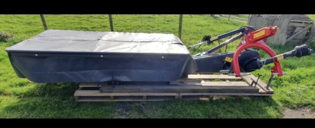 Massey Ferguson  DM205 mower