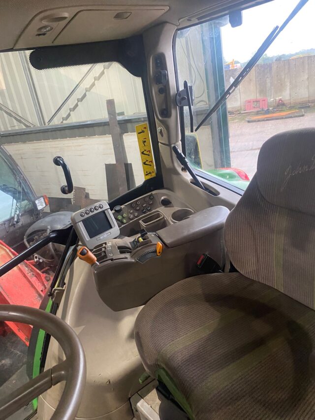 John Deere 6930p