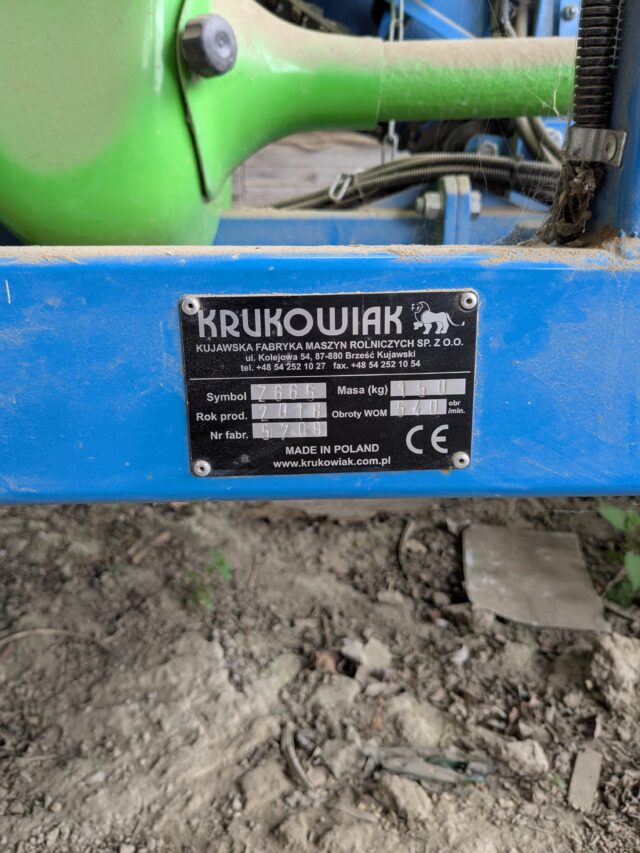 Single row early potato harvester
