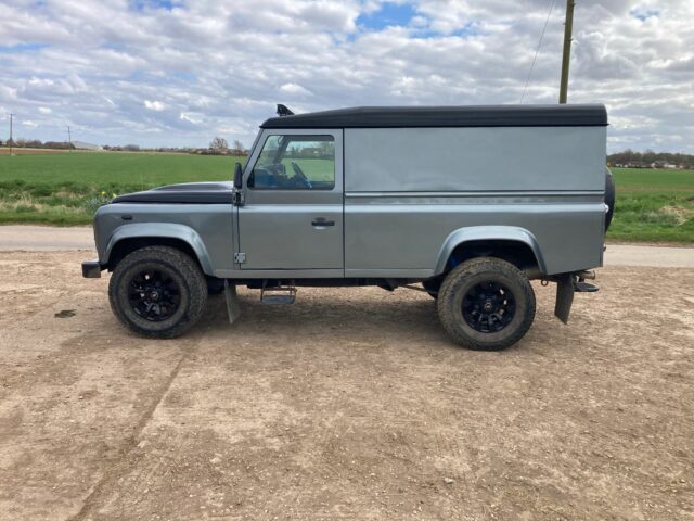 LANDROVER DEFENDER (2014)