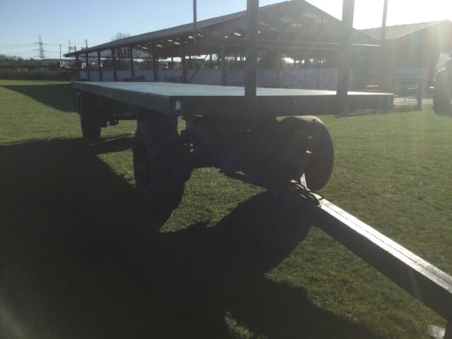 28.6 ft Artic bale trailer