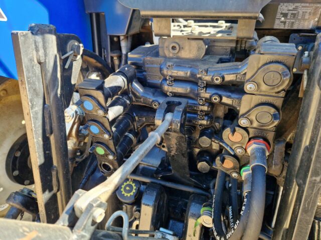 New Holland T7.225 Auto Command CVT