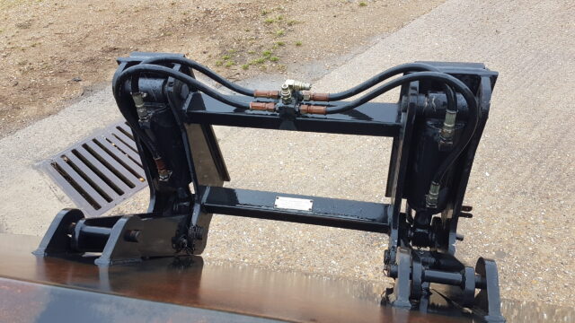 Fork Lift hydraulic tipping bucket