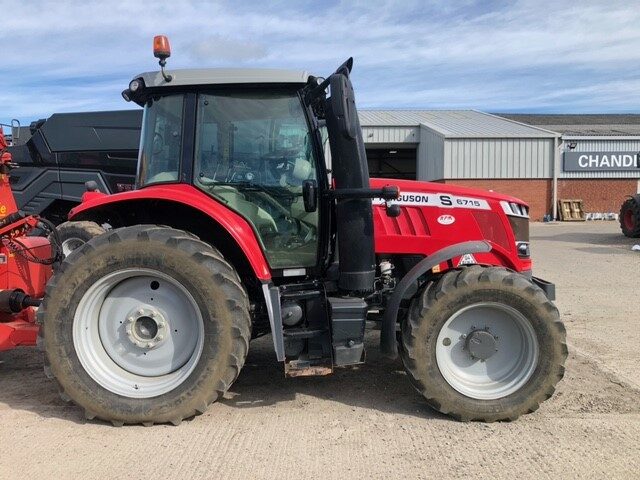 HM067755 Massey Ferguson 6715SEFD6 Tractor
