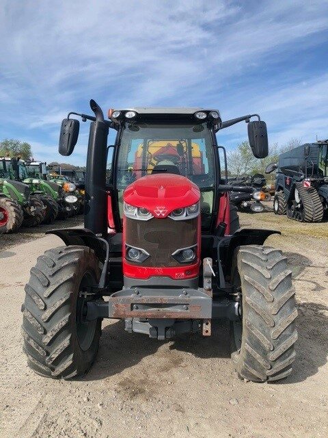 HM067755 Massey Ferguson 6715SEFD6 Tractor