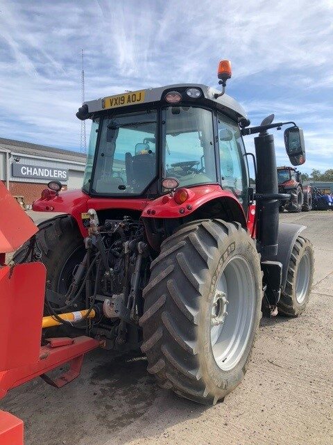 HM067755 Massey Ferguson 6715SEFD6 Tractor