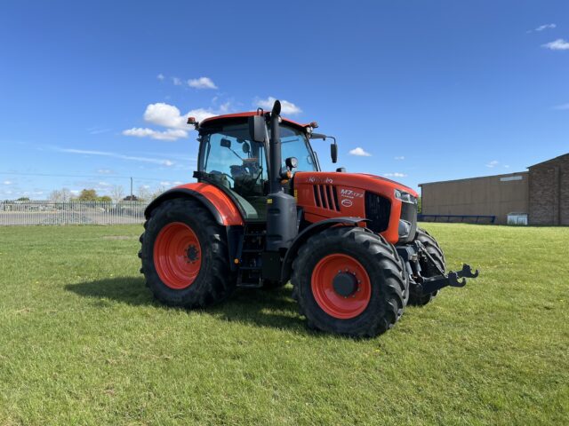 KUBOTA M7-173 TRACTOR (2022)