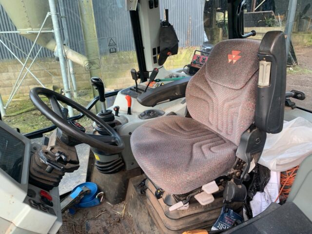 TI000441 2012 MF5440 4WD TRACTOR