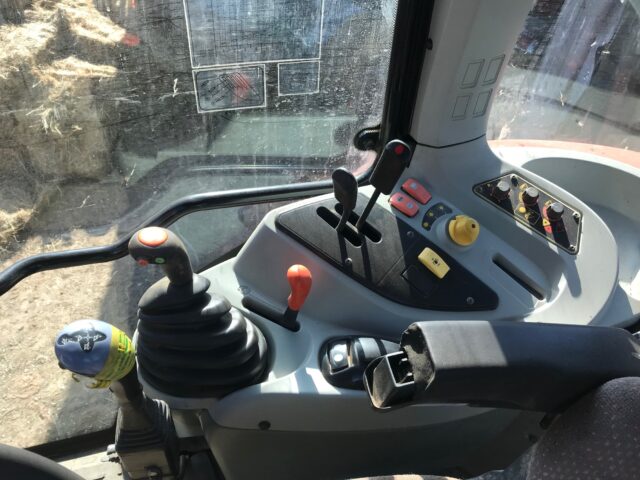 TE002075 MF5455 TRACTOR & MF898 LOADER