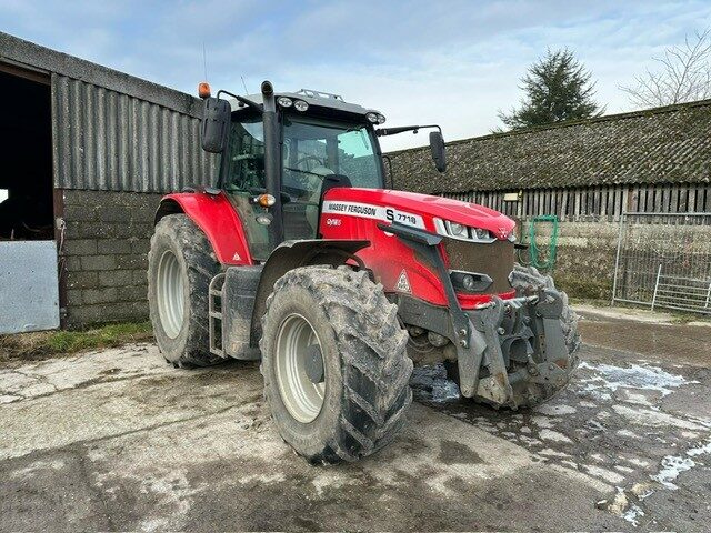 TC002143 MF7718 EXD6 4WD TRACTOR