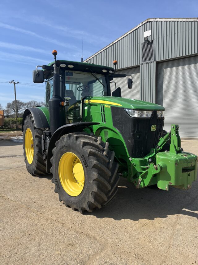 John Deere 7310r