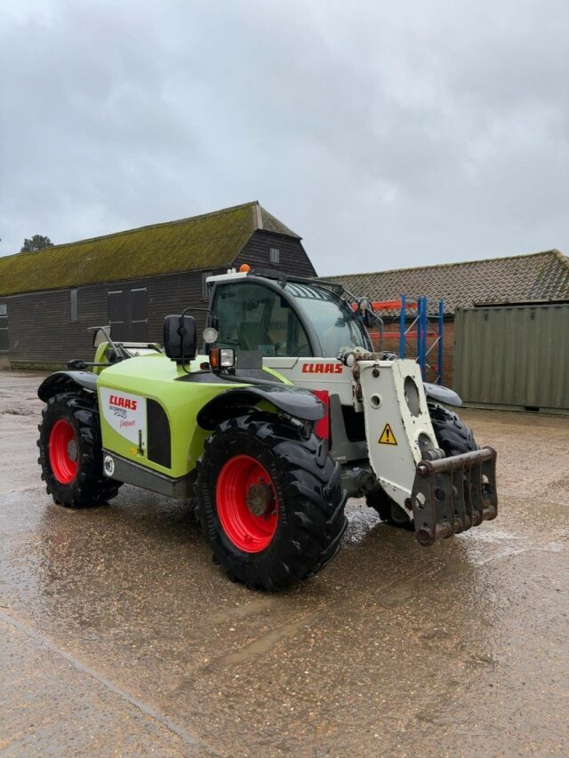 Claas Scorpion 7040 Varipower 2008