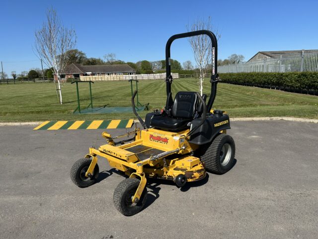 HUSTLER FASTRAK ZERO TURN MOWER (2012)