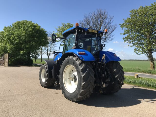 New Holland T7.230