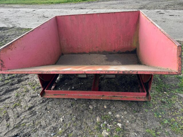 Tong 1.5 ton skip