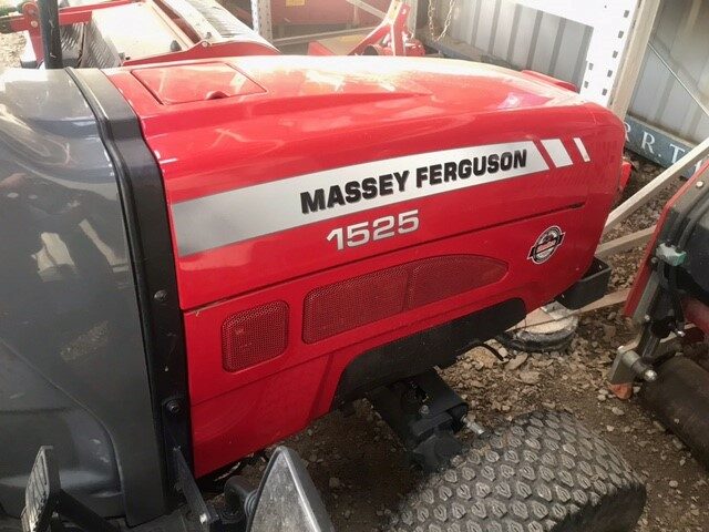 T6006118 2021 MF1525 COMPACT TRACTOR
