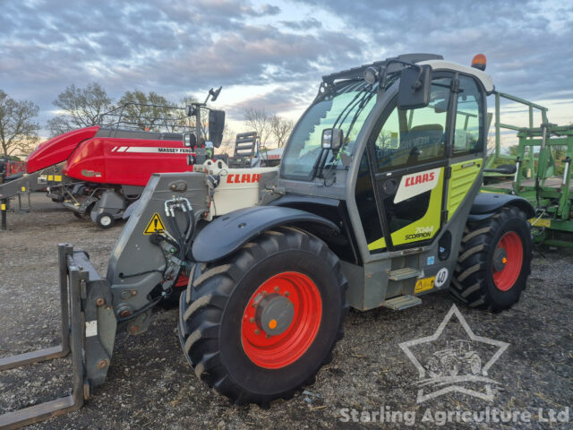 Claas 7044 Scorpion Telehandler