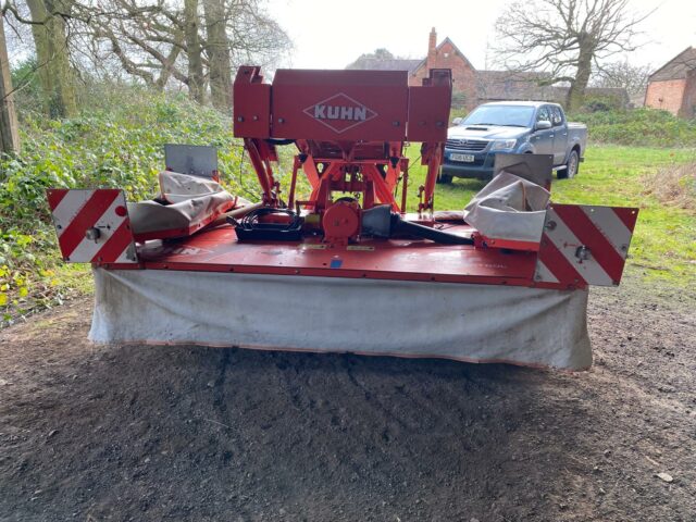 *Due In* Kuhn FC313F Front Moco